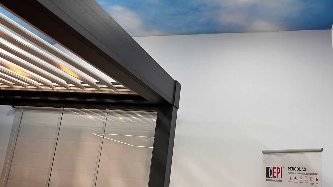 Exposición Showroom de Pérgolas Bioclimáticas de Sistemas Bioclimáticos 7