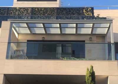 TECHO MOVIL DE CRISTAL MOTORIZADO EN TERRAZA MONTECRAMELO MADRID 04