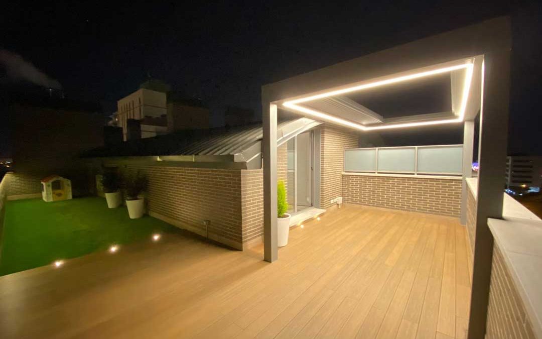 Instalación de Pérgola Bioclimática Retráctil Motorizada en un Ático de Alcorcón Madrid